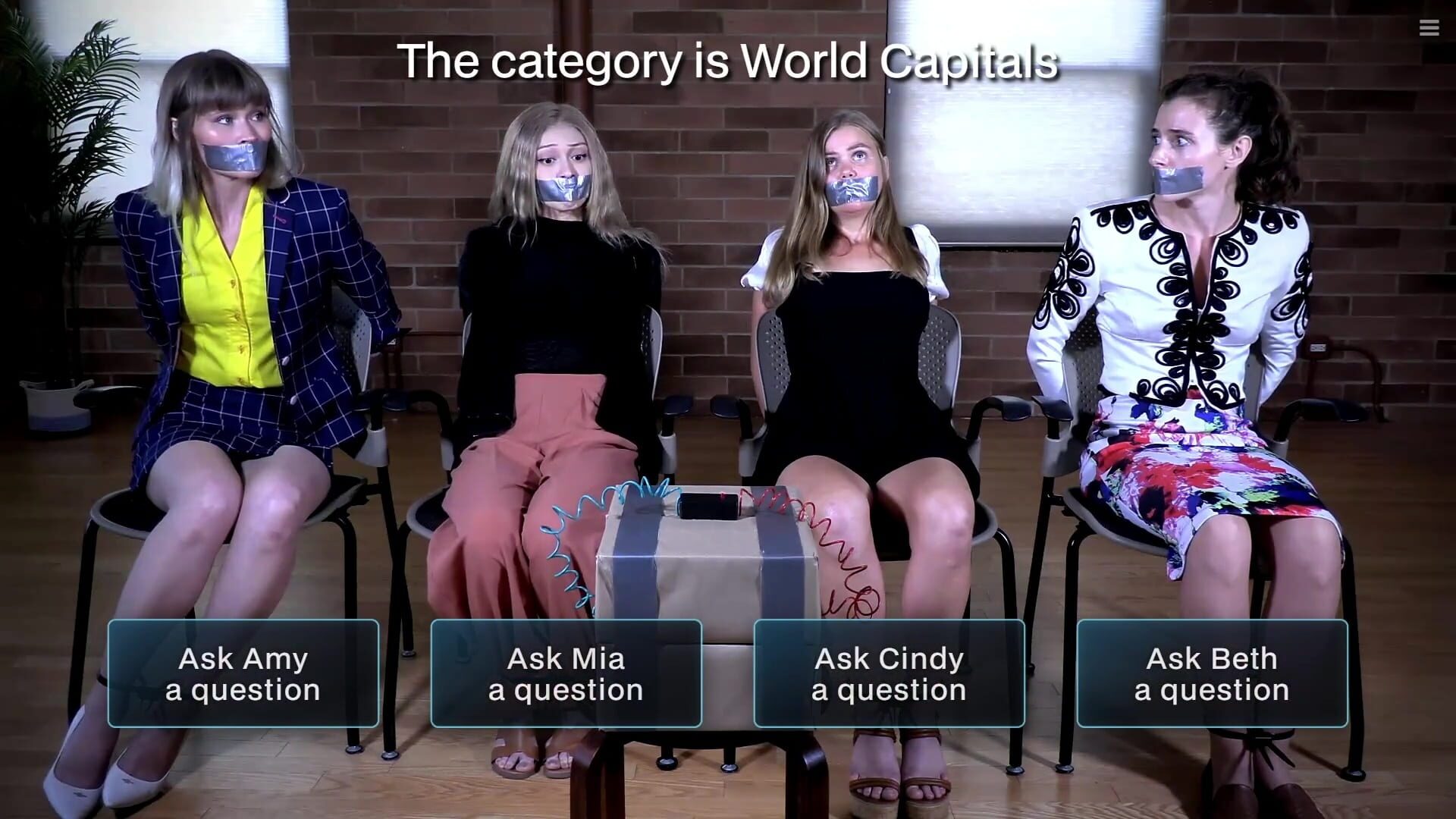 Rescue the Hostages: Twenty Deadly Questions screenshot 1
