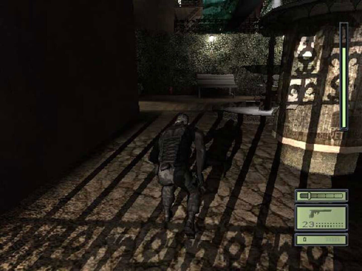 Tom Clancy's Splinter Cell screenshot 1